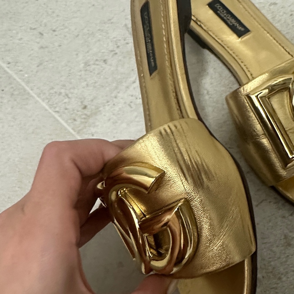 Dolce & Gabbana Metallic Gold Slide Sandals - Picture 4 of 13